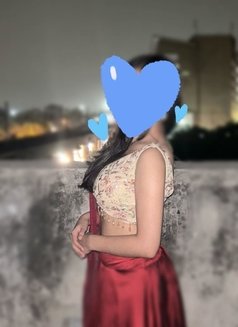 Hey Honey 🥀 its me your pookie🪻 - puta in Chennai Photo 3 of 5