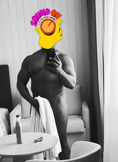 William - Acompañantes masculino in Dubai Photo 4 of 8
