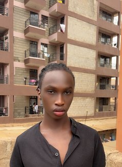 William - Male escort in Nairobi Photo 4 of 5