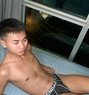 William - Male escort in Al Manama Photo 2 of 11