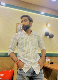 Williamson - Male escort in Chandigarh Photo 1 of 4