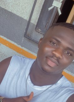 Willlaim - Male escort in Abidjan Photo 5 of 10