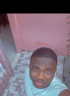 Willlaim - Male escort in Abidjan Photo 6 of 10