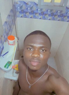 Willlaim - Male escort in Abidjan Photo 10 of 10