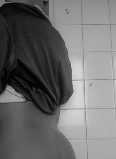 Wills - Male escort in Nairobi Photo 7 of 7