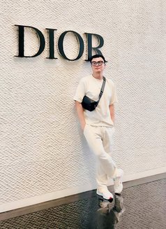 Willy Thailand - Male escort in Riyadh Photo 4 of 6