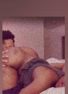 Willy🤍 - Male escort in Accra Photo 8 of 12