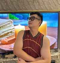 Willy Thailand - Male escort in Riyadh