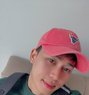Win - Acompañantes masculino in Makati City Photo 3 of 4