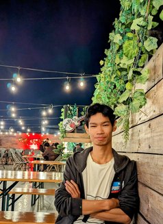 Win ( pansexual / submissive) - Male escort in Bangalore Photo 1 of 3