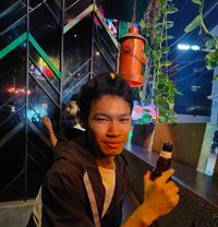 Win ( pansexual / submissive) - Male escort in Bangalore