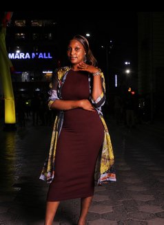 Winds - escort in Nairobi Photo 3 of 6
