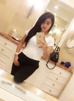 Windy - puta in Jakarta Photo 4 of 6