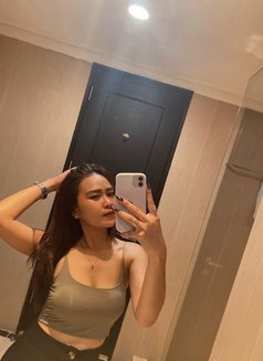 Windy - puta in Jakarta Photo 6 of 6