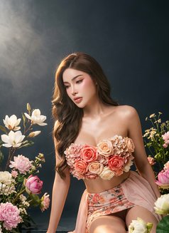 Wine supermodel VIP - escort in Bangkok Photo 10 of 17