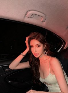Wine supermodel VIP - escort in Bangkok Photo 11 of 17