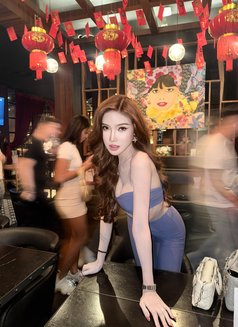 Wine supermodel VIP - escort in Bangkok Photo 15 of 17
