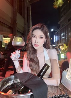 Wine supermodel VIP - puta in Bangkok Photo 19 of 21
