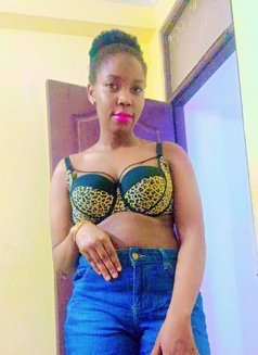 Winne - puta in New Delhi Photo 4 of 7