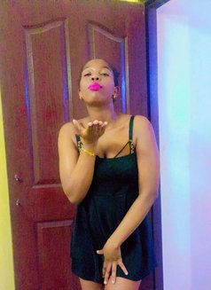 Winne - puta in New Delhi Photo 6 of 7