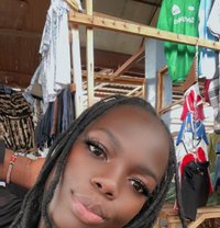 Winnie - adult performer in Nairobi
