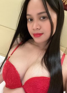 Winnie - escort in Mumbai Photo 1 of 5