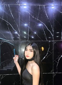 Winny Channn - Acompañante transexual in Kuala Lumpur Photo 2 of 12