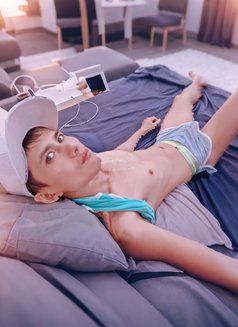 Winny - masseur in Phuket Photo 6 of 10