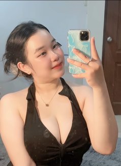 Winny - escort in Jeddah Photo 3 of 4