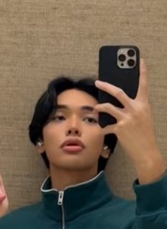 Winter Asian Twink - Masajista in Dubai Photo 4 of 8