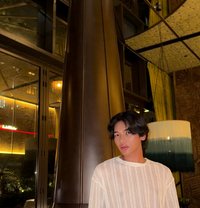 Winter Asian Twink - Masajista in Dubai