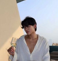 Winter Asian Twink - Masajista in Dubai