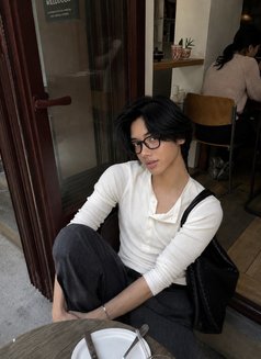 Winter Twink - masseur in Riyadh Photo 19 of 20