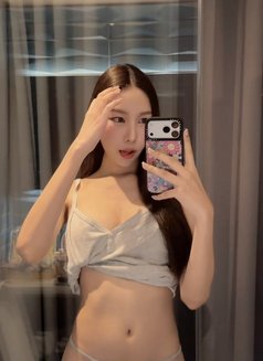 Winter vvip - escort in Tokyo Photo 9 of 9