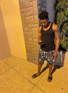Wisdom - Acompañantes masculino in Accra Photo 1 of 5