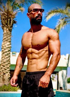 Wise - Male escort in Amman Photo 2 of 7