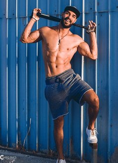 Wise - Male escort in Amman Photo 7 of 7