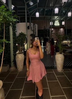 Wish - escort in Fujairah Photo 4 of 5