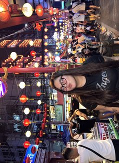 Wishel - puta in Dubai Photo 2 of 9