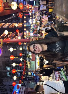 Wishel - puta in Dubai Photo 4 of 9