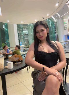 Wisle - Transsexual escort in Manila Photo 7 of 12