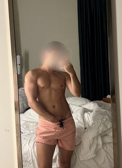 WissamXLFit - Male escort in Dubai Photo 2 of 2