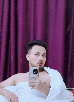 With Place Now in Hyderabad - Male adult performer in Hyderabad Photo 4 of 5