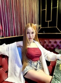 Wiwhan small girl - Acompañantes transexual in Bangkok Photo 28 of 29