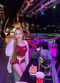 Leah small girl - Transsexual escort in Bangkok Photo 23 of 30