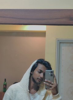 Wixxy - Acompañantes masculino in Kolkata Photo 4 of 9