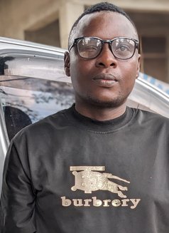 Wizaghe - Male escort in Dar es Salaam Photo 2 of 3