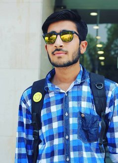 Wolf - Male escort in Dubai Photo 6 of 7