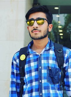 Wolf - Male escort in Mumbai Photo 7 of 8