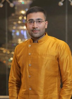 Wolf - Acompañantes masculino in New Delhi Photo 2 of 7